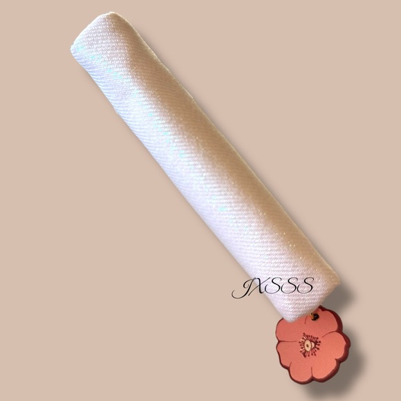 Light-Pink (Iridescent-Shine) Coach Beauty Coin-Pouch Fragrance SET - Picture 10 of 12